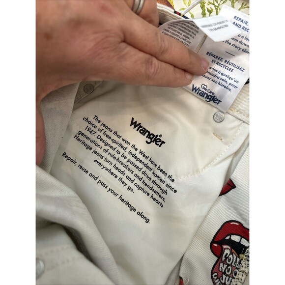 Wrangler Barrel 652 Read My Lips Jeans Women 29x31” New Cotton Zip Pockets Logo - Picture 10 of 16